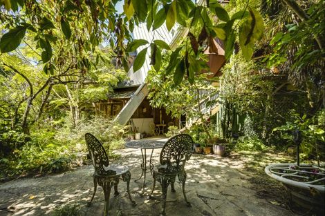 Photo of property in 21 Gillies Crescent, Waimarama, Havelock North, 4294