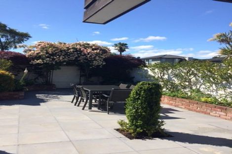 Photo of property in 92b Aikmans Road, Merivale, Christchurch, 8014