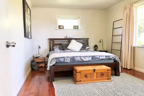 Photo of property in 5 Duncan Avenue, Te Atatu South, Auckland, 0610