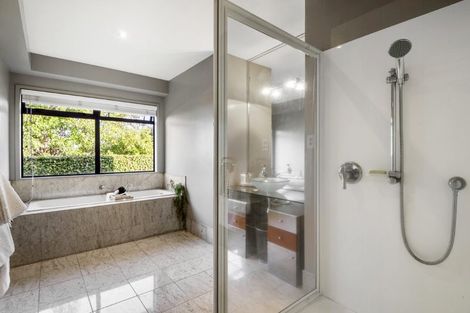 Photo of property in 32a Knights Road, Rothesay Bay, Auckland, 0630