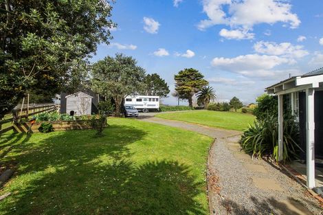 Photo of property in 42 Boyd Road, Clarks Beach, Pukekohe, 2679