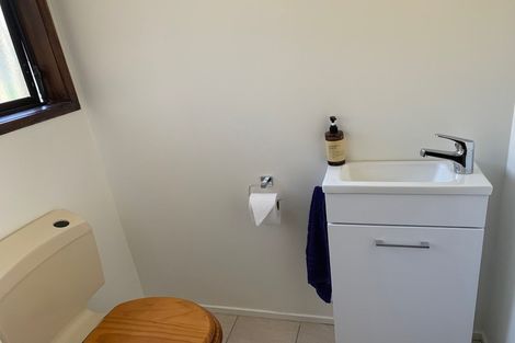 Photo of property in 1/38 Heathcote Road, Castor Bay, Auckland, 0620