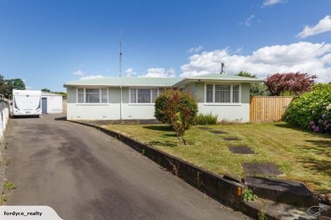 Photo of property in 9 Greenock Place, Awapuni, Palmerston North, 4412