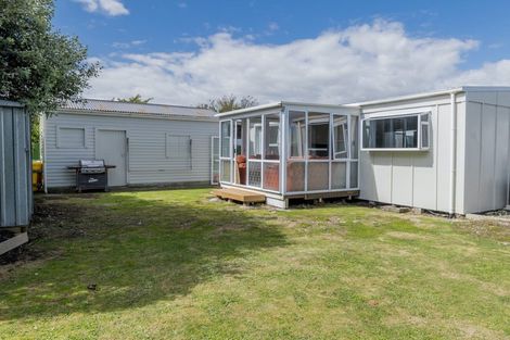 Photo of property in 16 Reeve Street, Levin, 5510