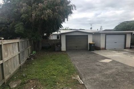 Photo of property in 2/18a Fenwick Avenue, Milford, Auckland, 0620