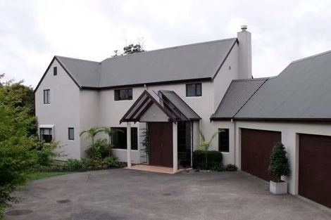 Photo of property in 26a Chedworth Drive, Glenfield, Auckland, 0629