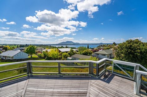 Photo of property in 20 Shera Street, Acacia Bay, Taupo, 3330