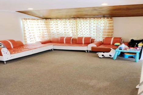 Photo of property in 2/92 Manuka Road, Glenfield, Auckland, 0629