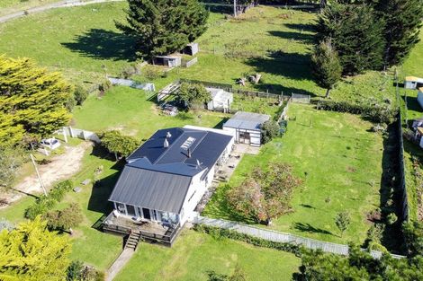 Photo of property in 52 Bright Street, Eketahuna, 4900