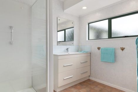 Photo of property in 3 Homestead Place, Welcome Bay, Tauranga, 3112