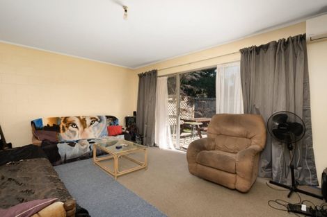 Photo of property in 528 Devonport Road, Tauranga South, Tauranga, 3112