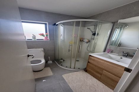 Photo of property in 3/2c Walsall Street, Avondale, Auckland, 1026