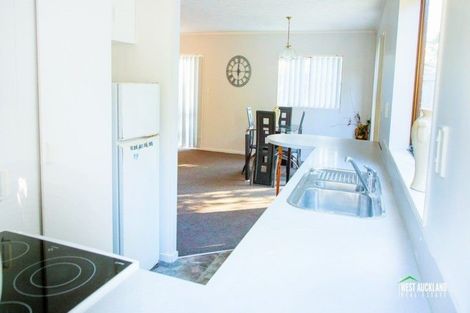 Photo of property in 1/31 Chorley Avenue, Massey, Auckland, 0614