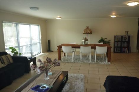 Photo of property in 20a Roseberry Avenue, Birkenhead, Auckland, 0626