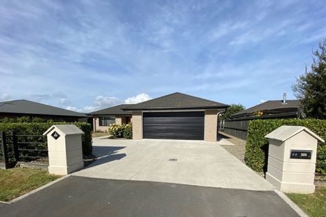 Photo of property in 44 Hagart-alexander Drive, Mosgiel, 9024