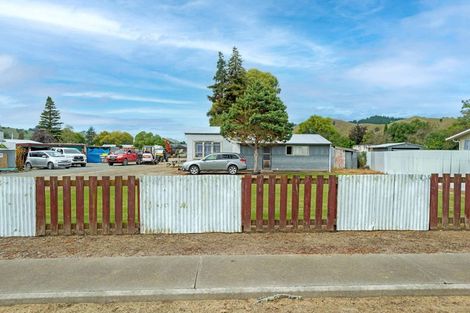 Photo of property in 10 Kipling Road, Te Karaka, 4022