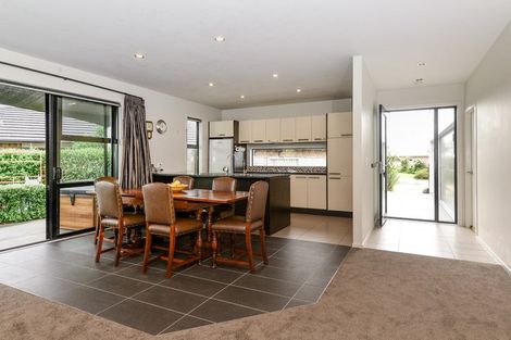 Photo of property in 17 Cole Thomas Place, Huntington, Hamilton, 3210