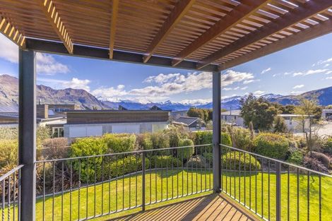 Photo of property in 1 Mount Gold Place, Wanaka, 9305