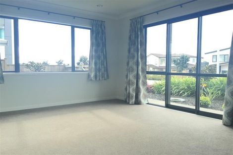 Photo of property in 33 Remuremu Street, Long Bay, Auckland, 0630