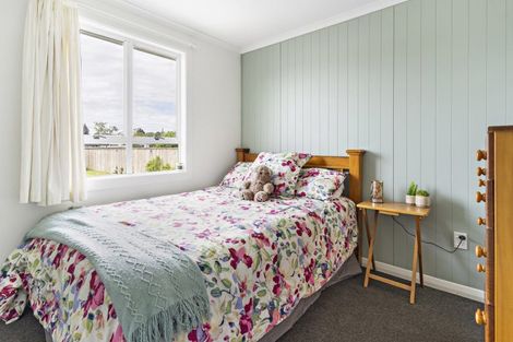 Photo of property in 222 High Street North, Carterton, 5713