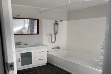 Photo of property in 16 Yvonne Street, Melville, Hamilton, 3206