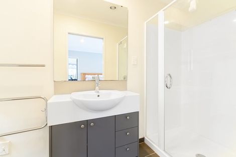 Photo of property in 88 Fields Parade, Oteha, Auckland, 0632