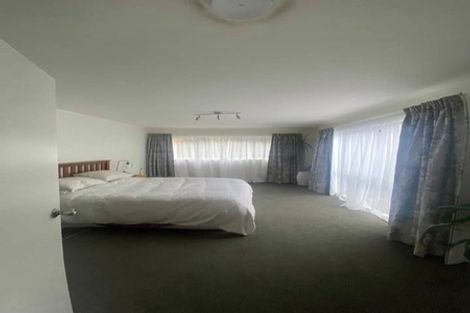 Photo of property in 18 Paddington Grove, Karori, Wellington, 6012