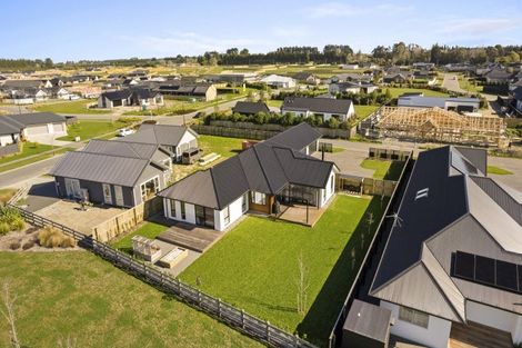 Photo of property in 23 Ridgeland Way, West Melton, 7618