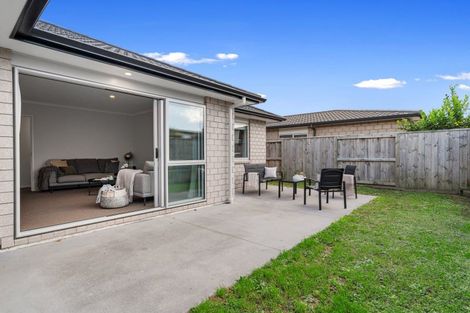 Photo of property in 54 Awataha Crescent, Pyes Pa, Tauranga, 3110