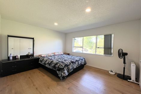 Photo of property in 1/7 Becroft Drive, Forrest Hill, Auckland, 0620