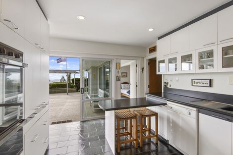 Photo of property in 227 Mount Pleasant Road, Mount Pleasant, Christchurch, 8081
