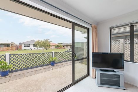 Photo of property in 8 The Drive, Richmond, 7020