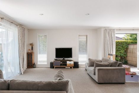 Photo of property in 58 Kayelene Place, Omokoroa, 3114