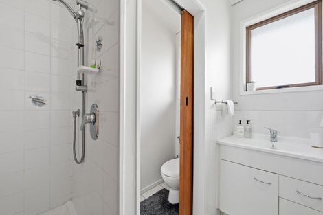 Photo of property in 22 Angela Place, Kinloch, Taupo, 3377