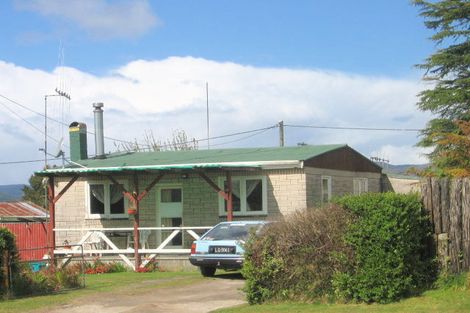 Photo of property in 12 Rangatira Drive, Mangakino, 3421