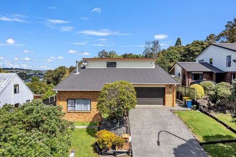 Photo of property in 64 Rhinevale Close, Henderson, Auckland, 0612