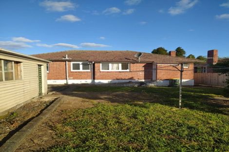 Photo of property in 32 Reid Road, New Lynn, Auckland, 0600