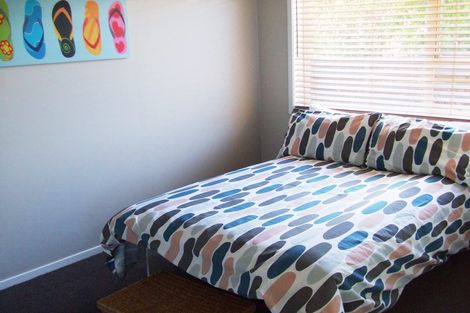 Photo of property in 2/34 Blacklock Avenue, Henderson, Auckland, 0612