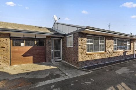 Photo of property in 41b Ludlam Crescent, Woburn, Lower Hutt, 5010