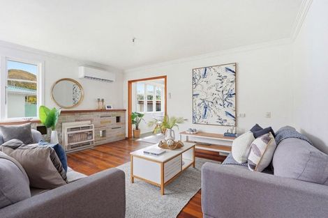 Photo of property in 10 Camellia Avenue, Aramoho, Whanganui, 4500