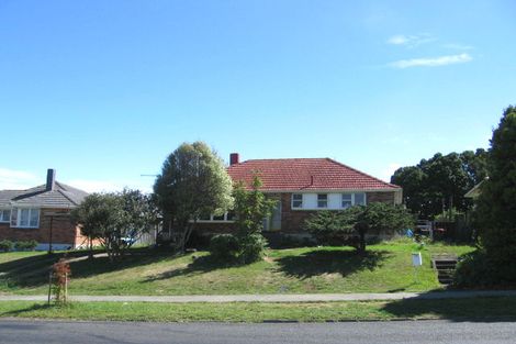 Photo of property in 24 Farringdon Street, Glen Innes, Auckland, 1072