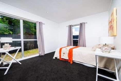 Photo of property in 30 Holland Street, Pukekohe, 2120