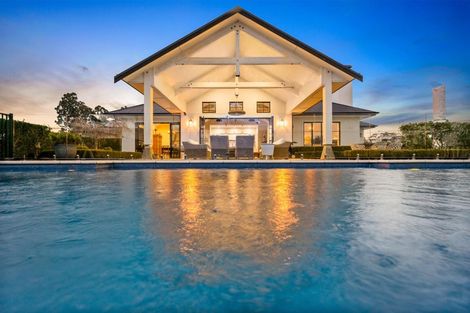 Photo of property in 80 Station Road, Kumeu, 0891