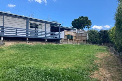Photo of property in 16 Doone Place, Massey, Auckland, 0614