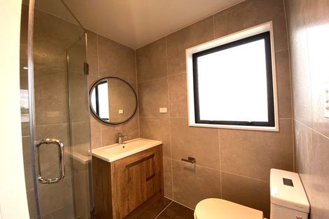 Photo of property in 47a Bruce Mclaren Road, Henderson, Auckland, 0612