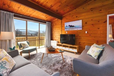 Photo of property in 6 Waiho Terrace, Elsdon, Porirua, 5022