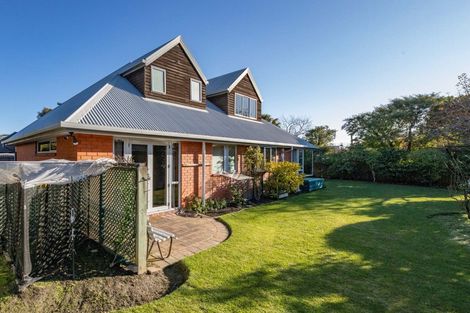 Photo of property in 104 Hamilton Avenue, Ilam, Christchurch, 8041