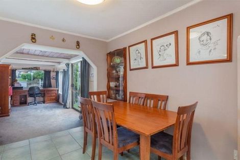 Photo of property in 569 Swanson Road, Ranui, Auckland, 0612
