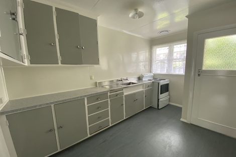 Photo of property in 123 Fitzherbert Avenue, West End, Palmerston North, 4410