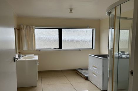 Photo of property in 2 Happy Valley Road, Owhiro Bay, Wellington, 6023